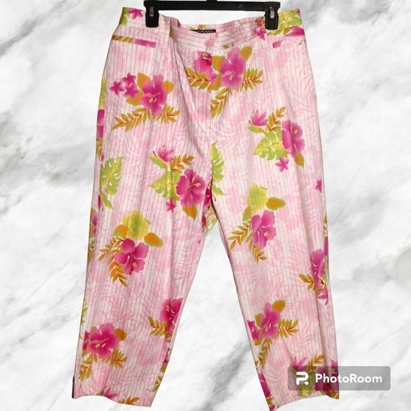 Larry Levine Woman Pants - LARRY Levine Woman Stretch Floral Pants